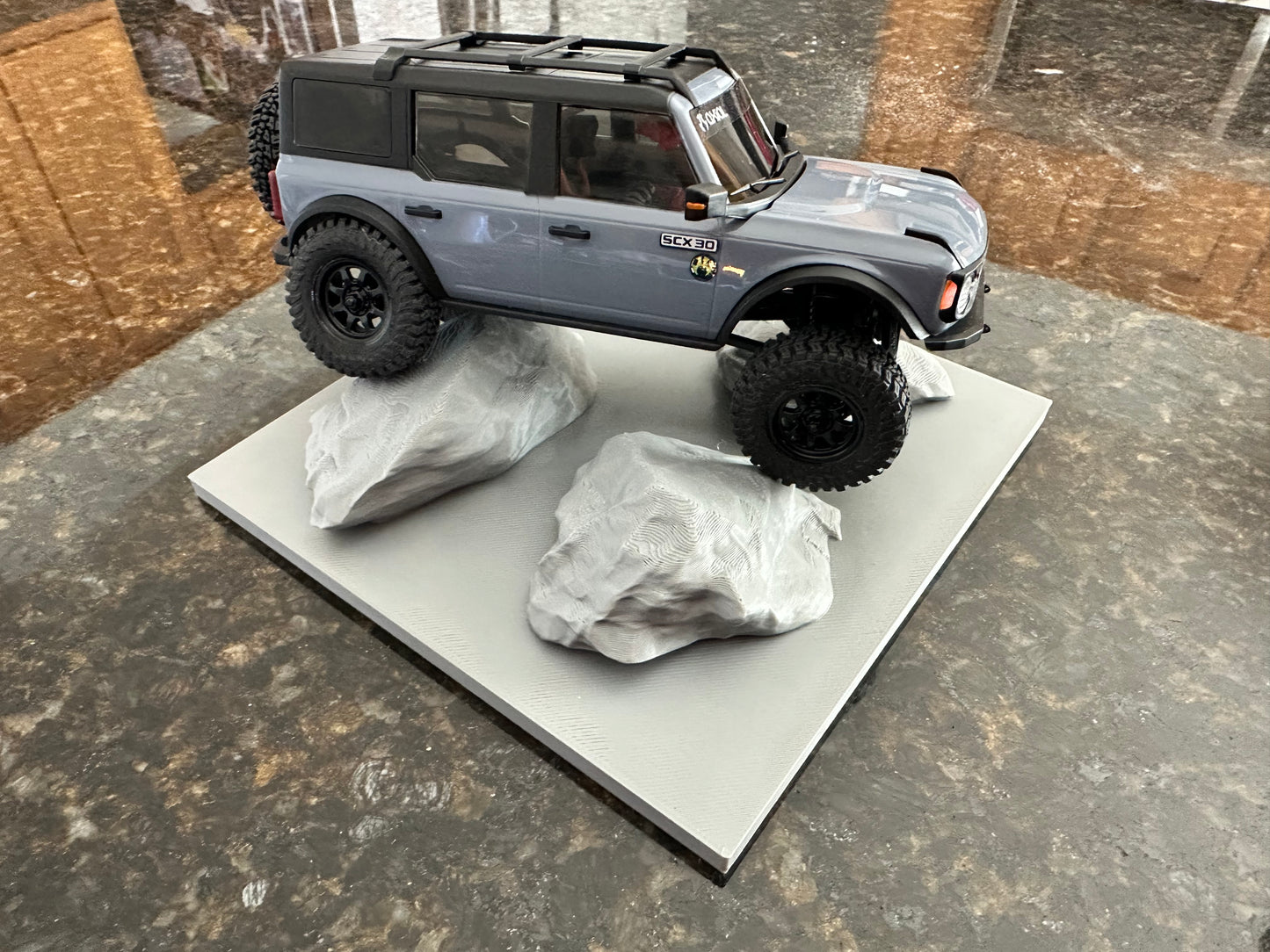 24th and 30th Scale Display Tile